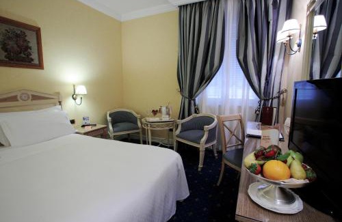 Chiaia Hotel | Elegant Palazzo Alabardieri: 4-Star Stay with Breakfast