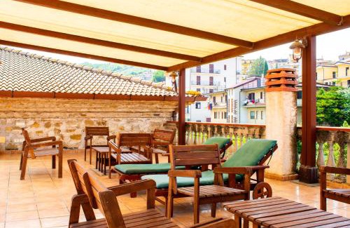 Albanella Bed & Breakfast | Family-Friendly Stays at Palazzo Albini for Every Budget