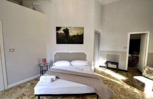 Civitavecchia House | Palazzo Alibrandi