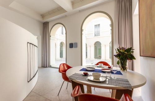 Old Town Apartment | Guest Rated 10/10: Palazzo Beccaguitti Cavriani Suites