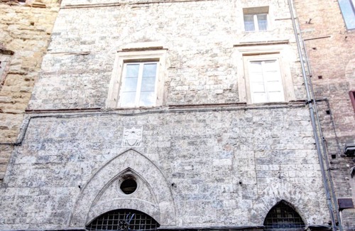 Siena City Centre House | Palazzo Bichi Ruspoli: Historic Gem near Campo Square