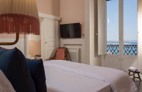 Gallipoli Historic Center Bed & Breakfast | Palazzo Colombo: Family-Friendly Stay with Spa & Dining