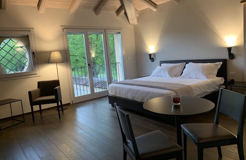 Sasso Marconi Hotel | Experience Palazzo Dè Rossi Hotel: Rated 9.2 with Family Amenities