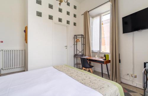 San Martino Al Cimino Bed & Breakfast | Experience Palazzo Dasso: Pet-Friendly Oceanfront Getaway