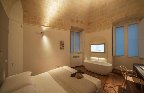 Gravina in Puglia Bed & Breakfast | Experience Palazzo Fontana B&B e SPA with Hot Tub Bliss