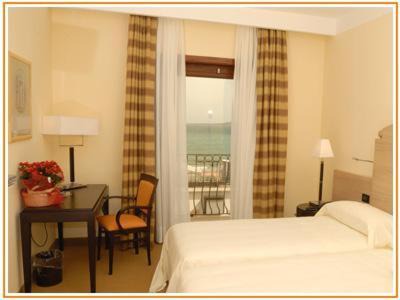 Crotone Hotel | Palazzo Foti Hotel: Family-Friendly 4-Star Getaway