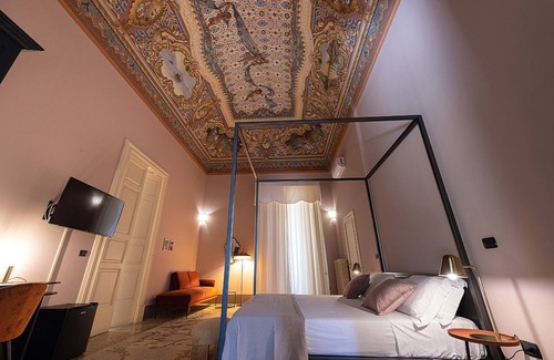 Aradeo Bed & Breakfast | Palazzo Francesco Grassi: Eco-Friendly Rooms & Hot Tub
