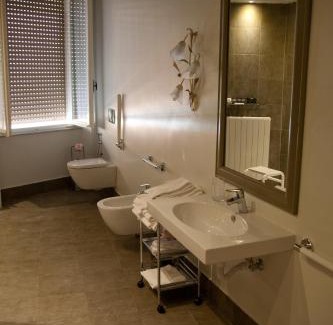 Montefiascone Apartment | Discover Palazzo Frigo: Pet-Friendly Oceanfront Retreat