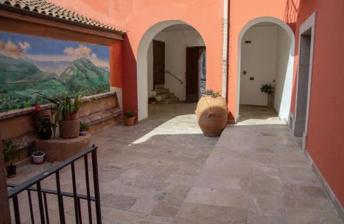 Auletta House | Elegant Palazzo Gentilizio de Maffutiis: Rated 9/10