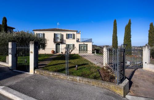 Borghi Bed & Breakfast | Pet-Friendly Palazzo Gessi: 9.8/10 Guest Rated Stay