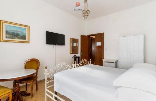 Gallipoli House | Discover Palazzo Grassi: Family-Friendly & Guest Rated 9.2