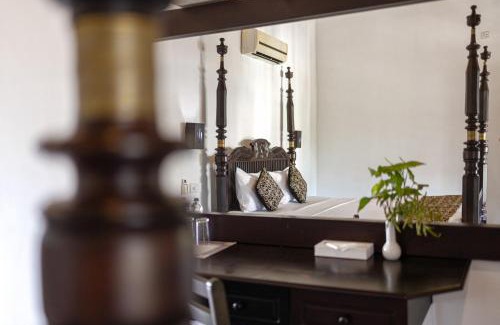 Hikkaduwa Hotel | Discover Palazzo Hikkaduwa: Family-Friendly Retreat with Pool