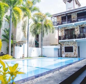 Hikkaduwa Hotel | Discover Palazzo Hikkaduwa: Family-Friendly Retreat with Pool