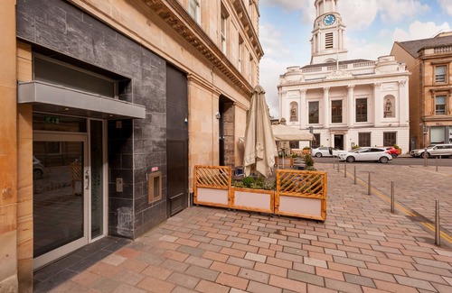 City Centre Glasgow Apartment | Experience Palazzo on Hutcheson Street: Rated 9.8/10 with Spa