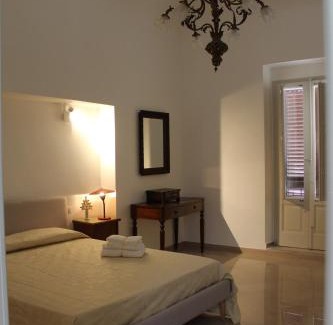 Rutigliano Apartment | Palazzo Iato: Top-Rated Stay with Pet-Friendly Amenities