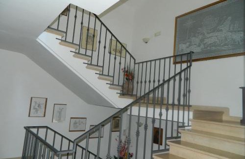 Montefalco Apartment | Palazzo Nanni: Pet-Friendly Retreat with Family Amenities