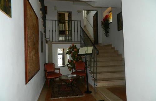 Montefalco Apartment | Palazzo Nanni: Pet-Friendly Retreat with Family Amenities
