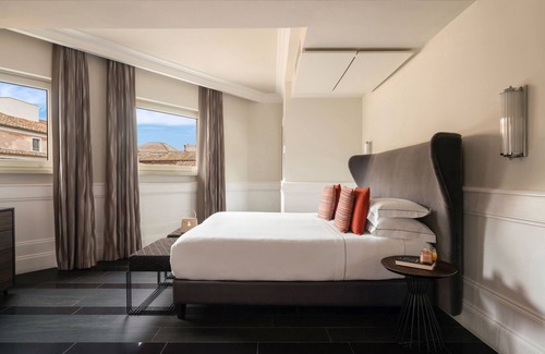 Navona Hotel | Elegant Palazzo Navona: 4-Star Stay with Spa & Dining