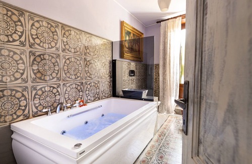 Rovittello House | Indulge at Palazzo Previtera with Ocean View & Spa Retreat