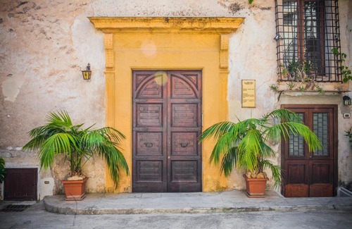 Monreale Bed & Breakfast | Top-Rated B&B Palazzo Cutò: Pet-Friendly with Breakfast