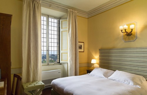 Siena Historical Center Hotel | Elegant Pensione Palazzo Ravizza with Top Amenities