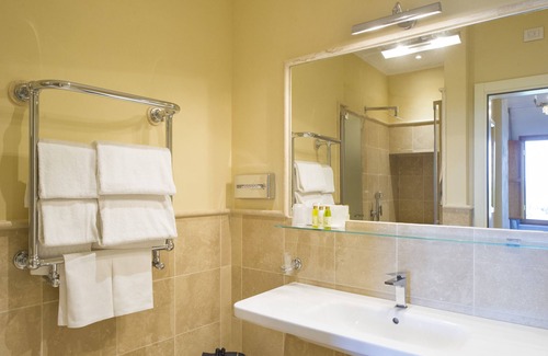 Siena Historical Center Hotel | Elegant Pensione Palazzo Ravizza with Top Amenities