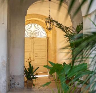 Spongano House | Palazzo Rizzo: Family-Friendly Escape with Top Reviews