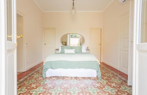Ferrara Historic Centre House | Romantic Stay at Palazzo Sabbioni with Family-Friendly Perks