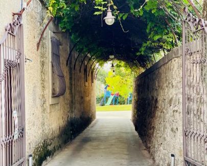 Pertosa Bed & Breakfast | Palazzo Sabini: Guest Rated 10/10, Pet-Friendly Stay!