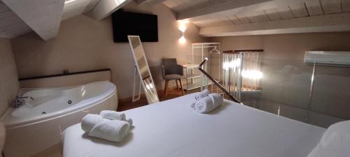 Rodi Garganico Apartment | Palazzo Sarti Suites: Oceanfront Bliss with Private Beach