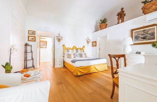 Meta House | Palazzo Sassi: Guest Rated 9/10 with Spa & Breakfast