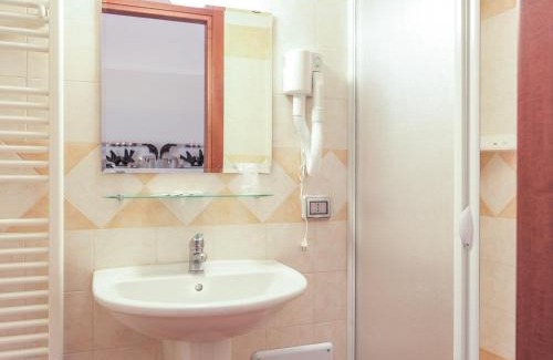 Aliano House | Palazzo Scelzi: Guest Rated 9/10, Pet & Child Friendly