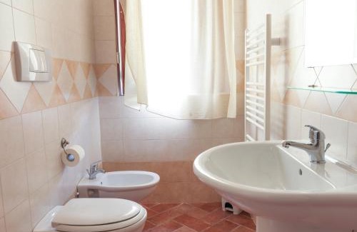 Aliano House | Palazzo Scelzi: Guest Rated 9/10, Pet & Child Friendly