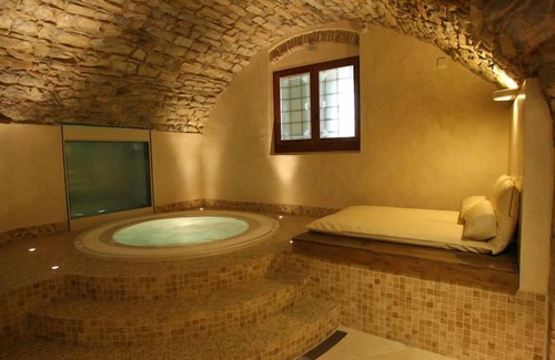 Castellina in Chianti Hotel | Discover Palazzo Squarcialupi: 4-Star Haven with Spa & Pool