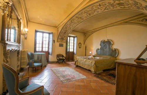 Mombello Monferrato Bed & Breakfast | Palazzo Tornielli: Exceptional Stay with Pool & Spa