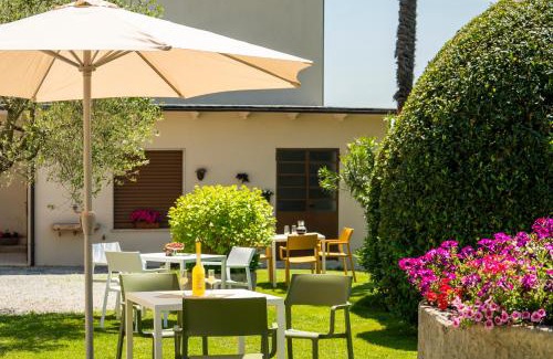 Portese Apartment | Top-Rated Palazzo Trevignane: Family-Friendly Retreat
