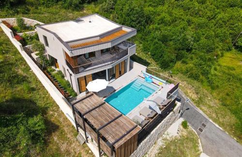 Rozat Villa | Palazzo Vimbula - Five Star Villa with Spa and Pool