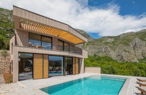 Rozat Villa | Palazzo Vimbula - Five Star Villa with Spa and Pool