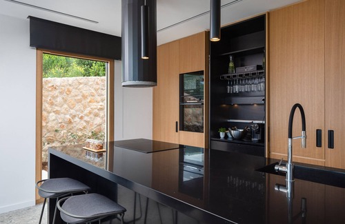Rozat Villa | Experience Palazzo Vimbula: Guest Rated 10/10 Villa Retreat