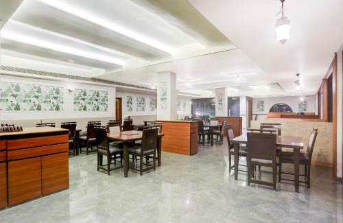 Anand Hotel | Palette by CheckIn Anand Formerly Hotel La Casa Inn