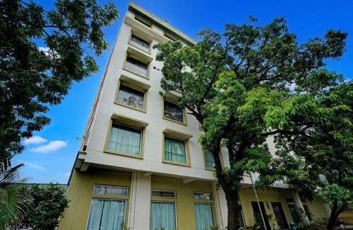 Kakinada Resort | Discover Palette - Hilife Towers with Pool & Breakfast Options