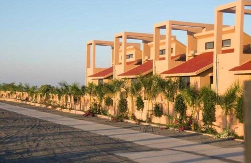 Padadhari Hotel | Experience Comfort at The Royal Castle Resort & Convention Center