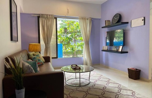 Khar Apartment | Inviting Stay at Pali Carters Building, Khar West