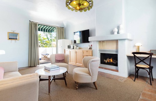 Presidio Neighborhood Hotel | Elegant Palihouse Santa Barbara: Pool, Spa & Top Reviews