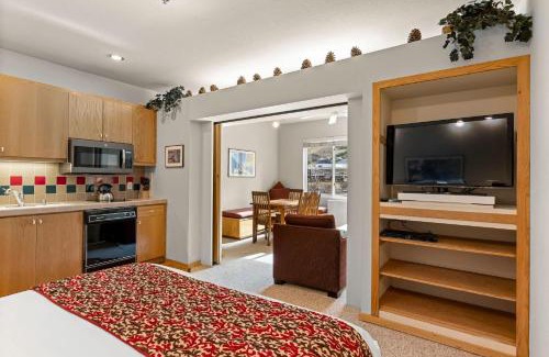 Olympic Valley Apartment | Relax at Studio #253 with Hot Tub and Family-Friendly Vibes