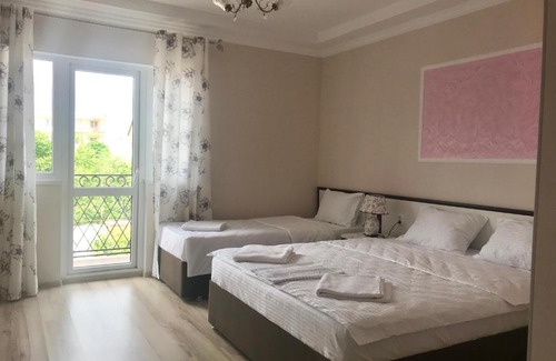 Gelendzhik House | Exceptional Palladion Guest House with Pool & Hot Tub