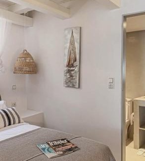 Daskalio Apartment | Explore Pallas Seaside: 4-Star Oceanfront Retreat