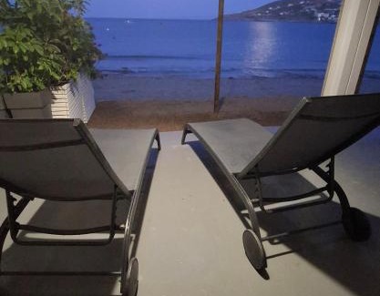 Daskalio Apartment | Explore Pallas Seaside: 4-Star Oceanfront Retreat