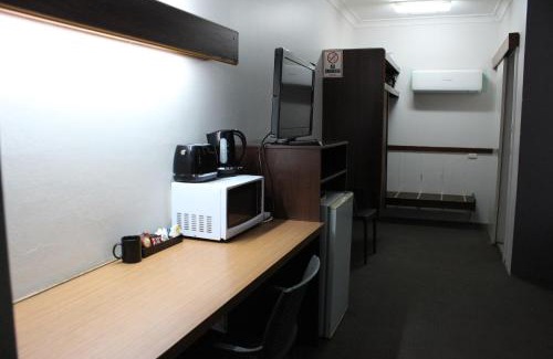 North Wagga Wagga Hotel | Discover Palm and Pawn Motor Inn: Family-Friendly Retreat
