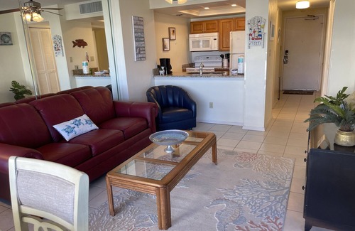 Siesta Key Condo | Beachfront Retreat at Palm Bay: 9.8 Rated & Ocean Views